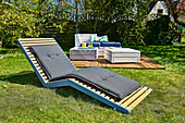 DIY relaxation lounge chair in the yard