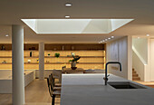 Luxurious open kitchen with skylight EN