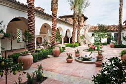 Courtyard in center of Andalucﾒa style home