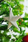 Star-shaped Christmas ornament
