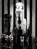 Black and white - African masks, wooden figures and decorative objects