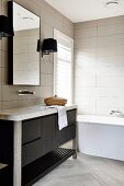 Modernes Badezimmer in Grautönen