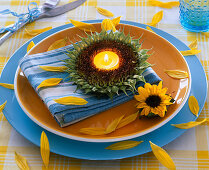Sunflower blossoms as a tealight holder