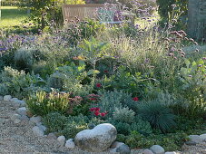 Gray bed with gravel border