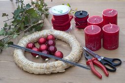 Red Advent wreath with felt cord