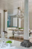 Exclusive dining room in Mediterranean style with pillars