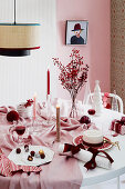 Christmas table in pink and white
