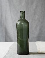 Grüne Vintage-Flasche
