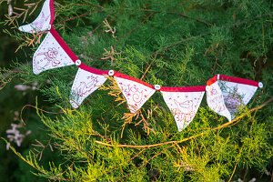 Embroidered Christmas pennant banner