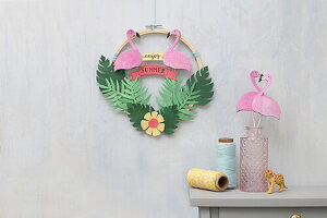 Sommerliche Flamingo-Wanddeko