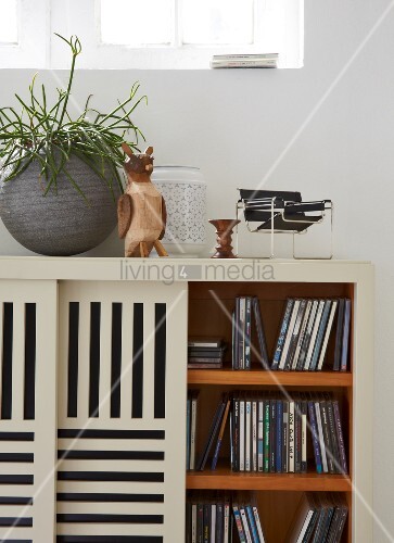 A Sideboard Used For Storing Cds With Buy Image 10322611