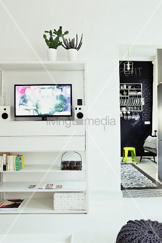 Flatscreen Tv Above Drawers In Modern Buy Image 11337299