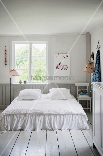 Romantic Double Bed On White Wooden Buy Image 11433023