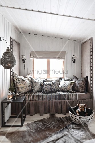 Comfortable Couch In Small Room With Buy Image 11437211