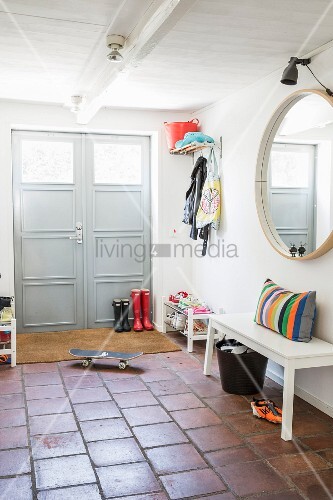 Terracotta Floor White Cloakroom Bench Buy Image 11457213