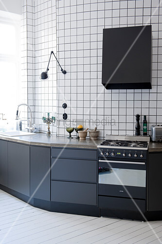 Kitchen Counter With Black Base Cabinets Buy Image 11056185