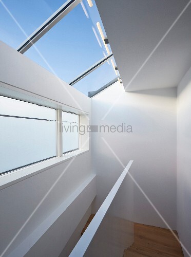 Modern Stairwell With White Balustrade Buy Image