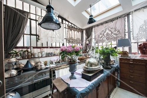 Lace Curtains In Vintage Kitchen Buy Image 12345303