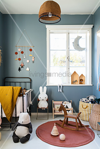 Kinderzimmer im Vintage-Stil mit … – Bild kaufen – 12611843 living4media