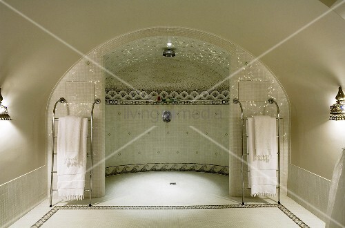 An Elegant Bathroom Under A Barrel Buy Image 00706849